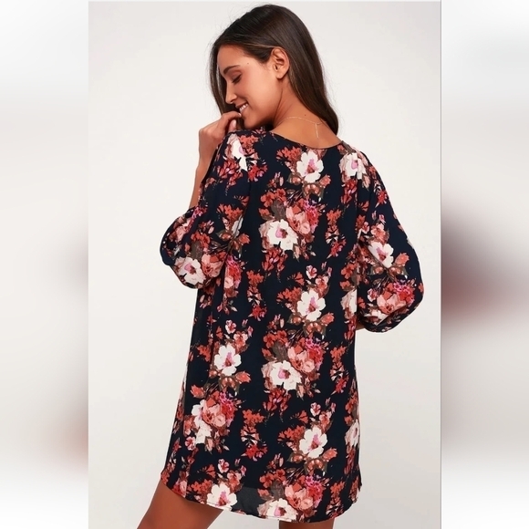 𝅺LULU'S floral long sleeve Shifting Dears flowy mini dress size small - Picture 2 of 8
